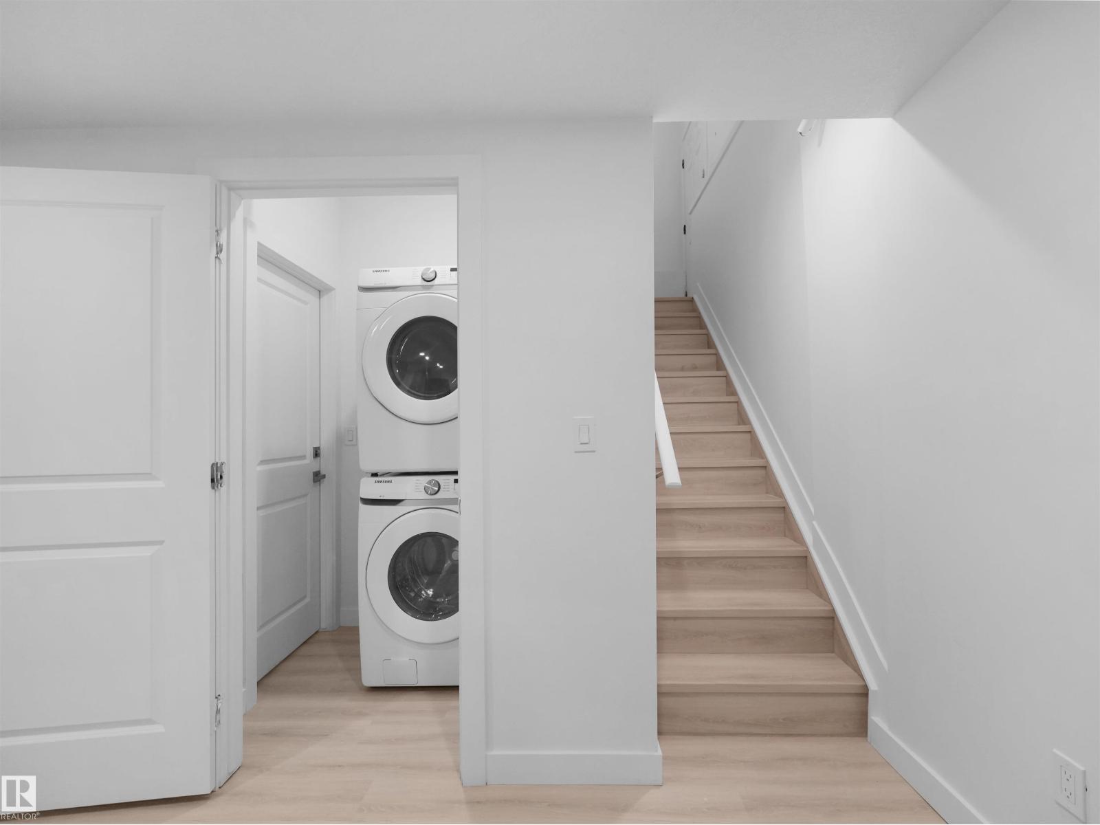 320 38 ST SW - 36