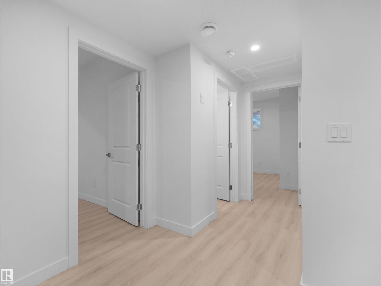 320 38 ST SW - 38