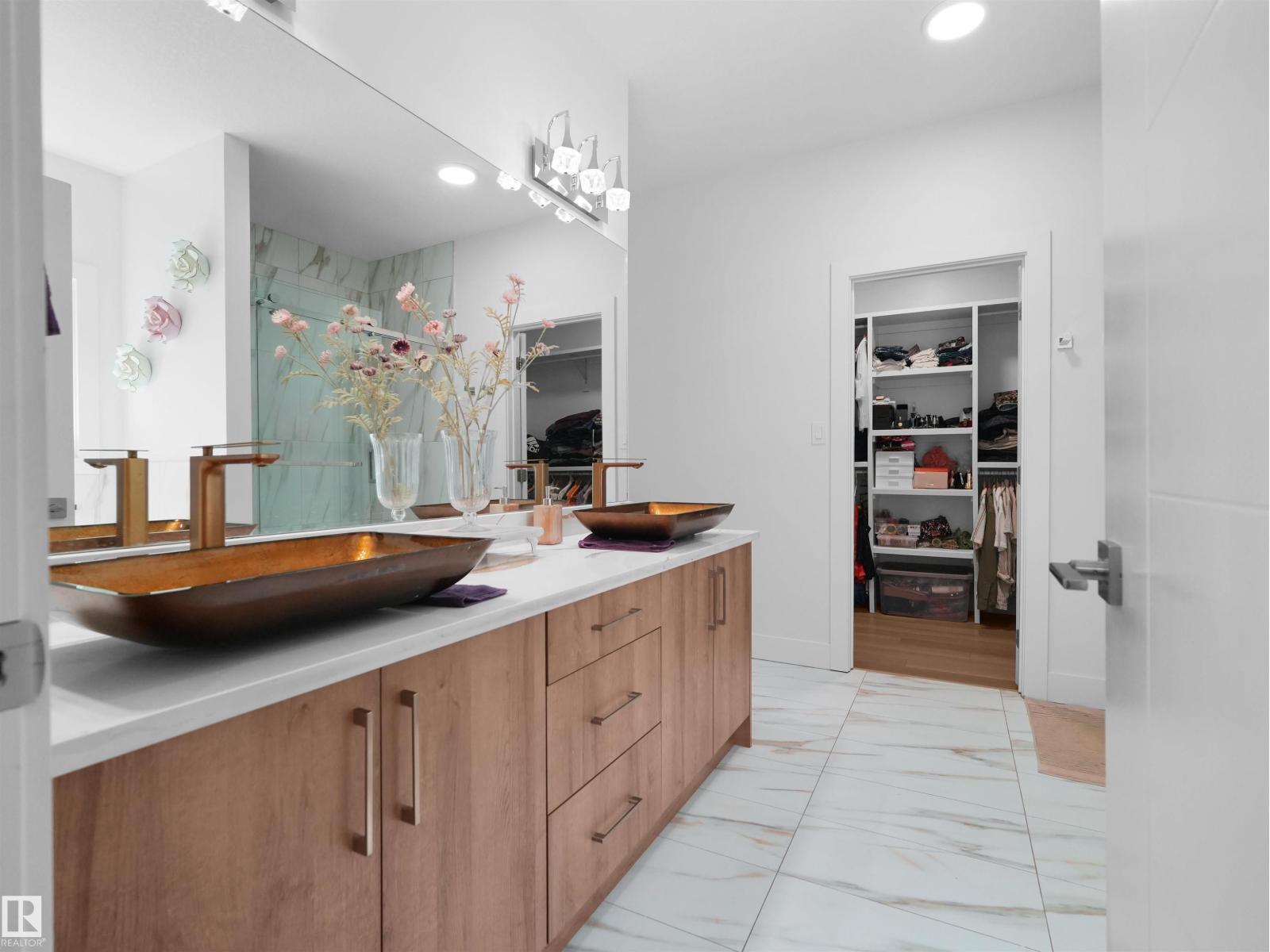 320 38 ST SW - 8
