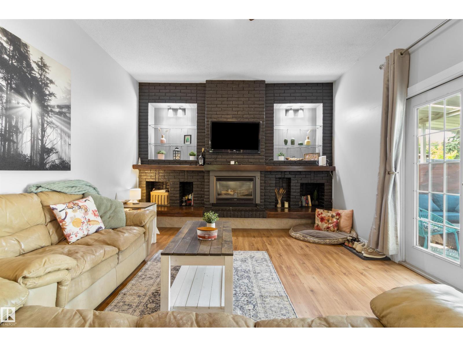 4712 49 AV — photo 14