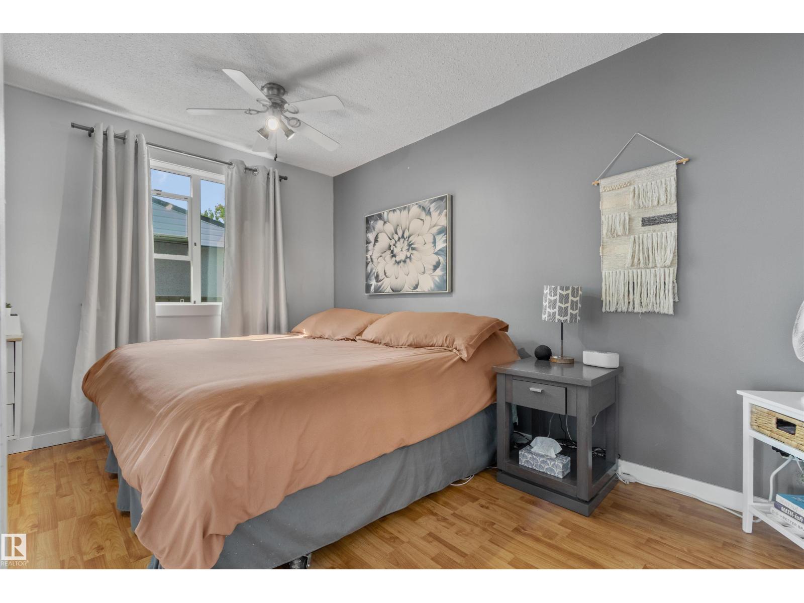 4712 49 AV — photo 20