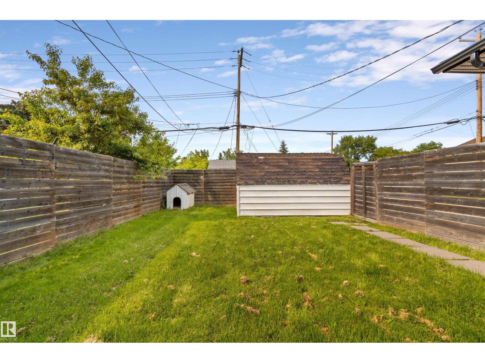 4712 49 AV — photo 28