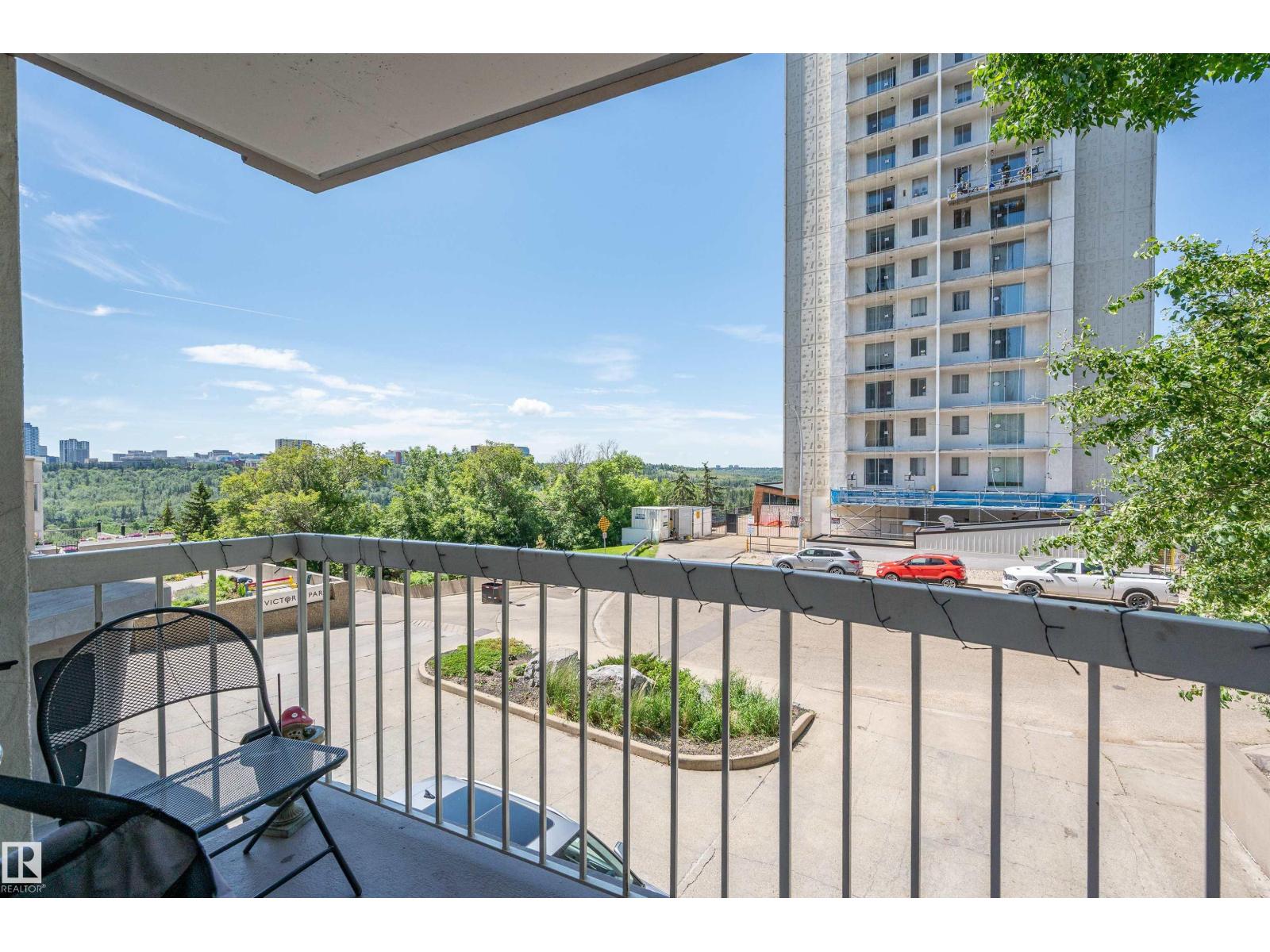 #205 9835 113 ST NW - 13