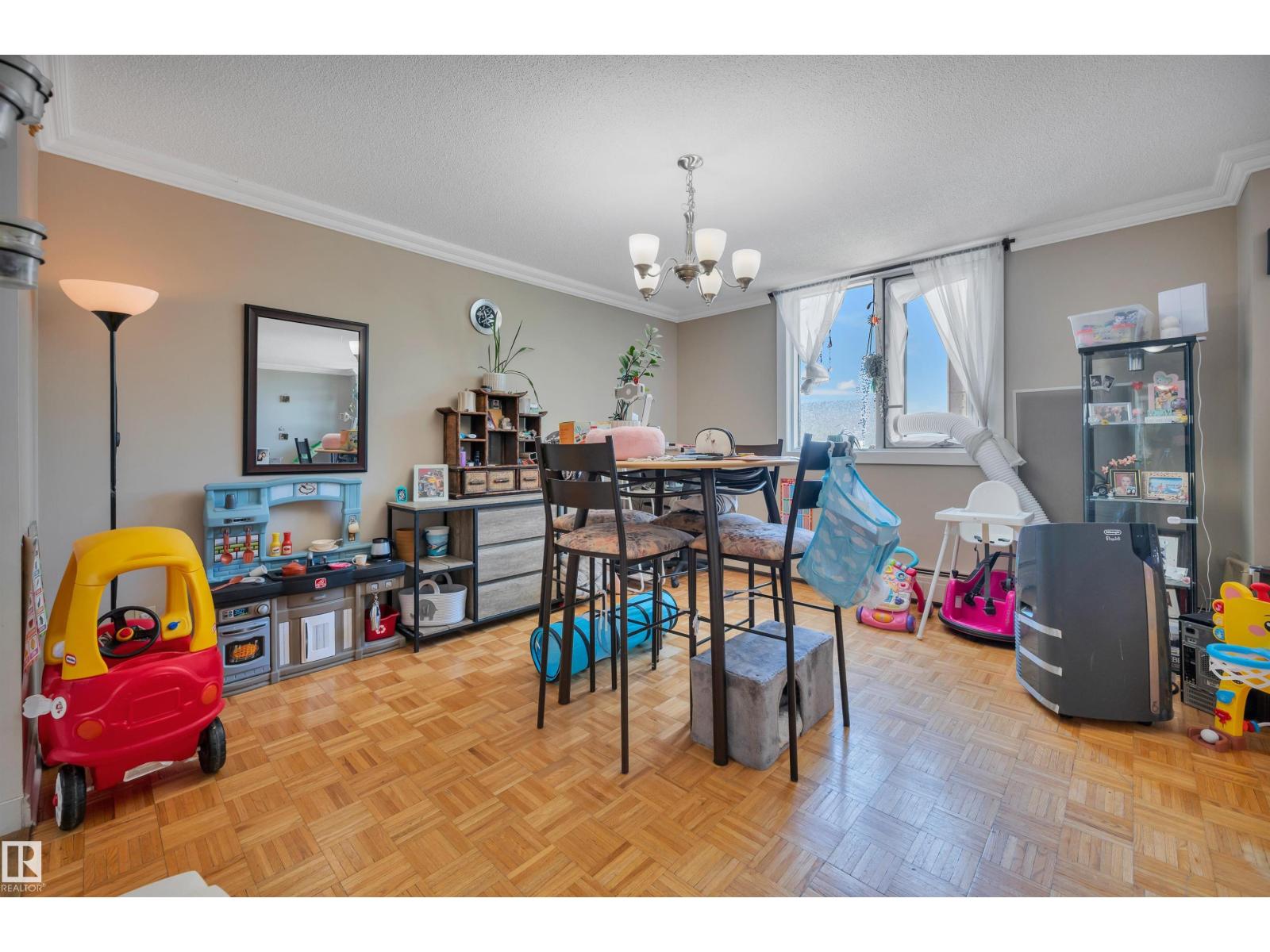#205 9835 113 ST NW - 16