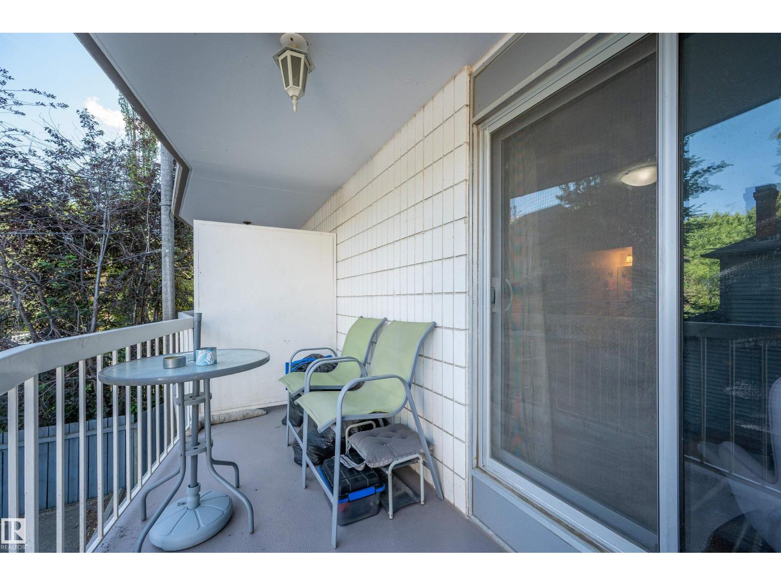 #205 9835 113 ST NW - 25