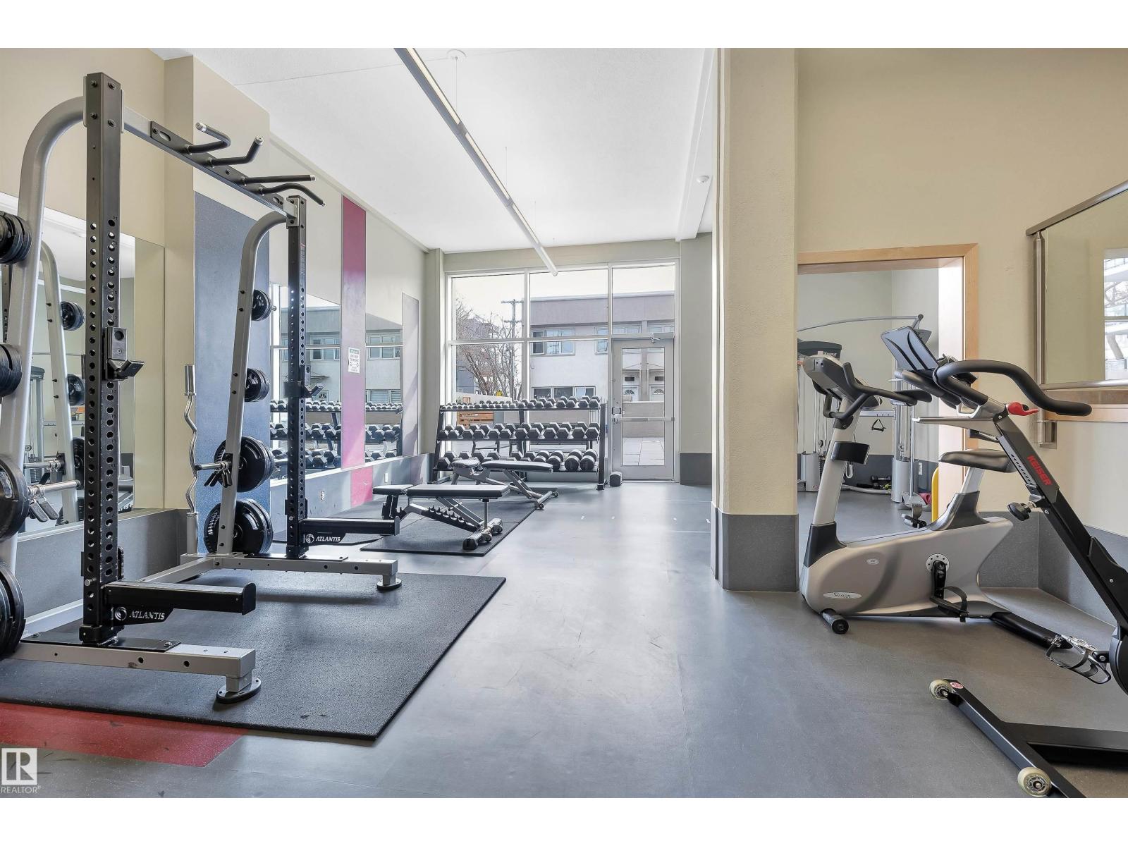 #205 9835 113 ST NW - 38
