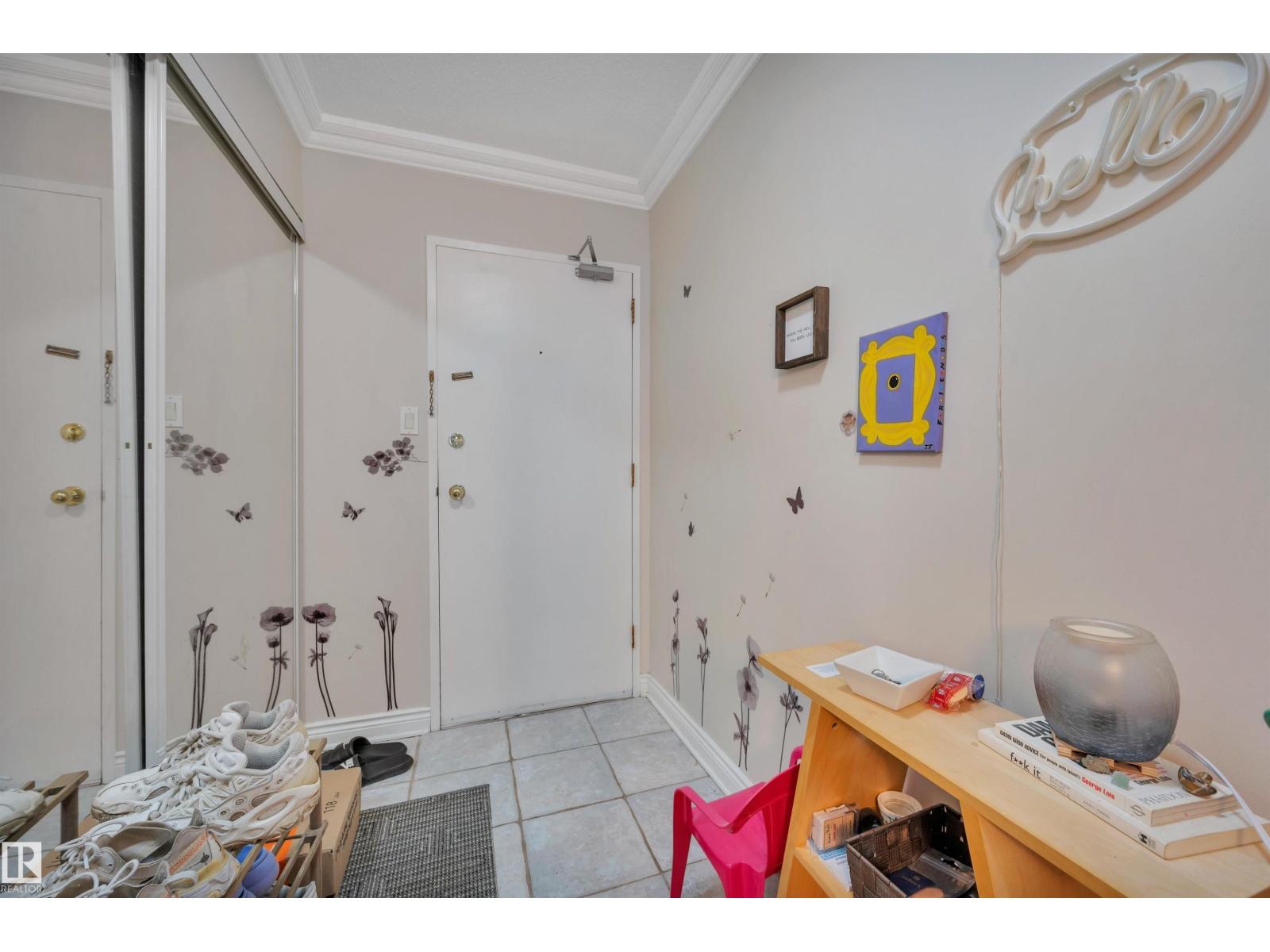 #205 9835 113 ST NW - 5
