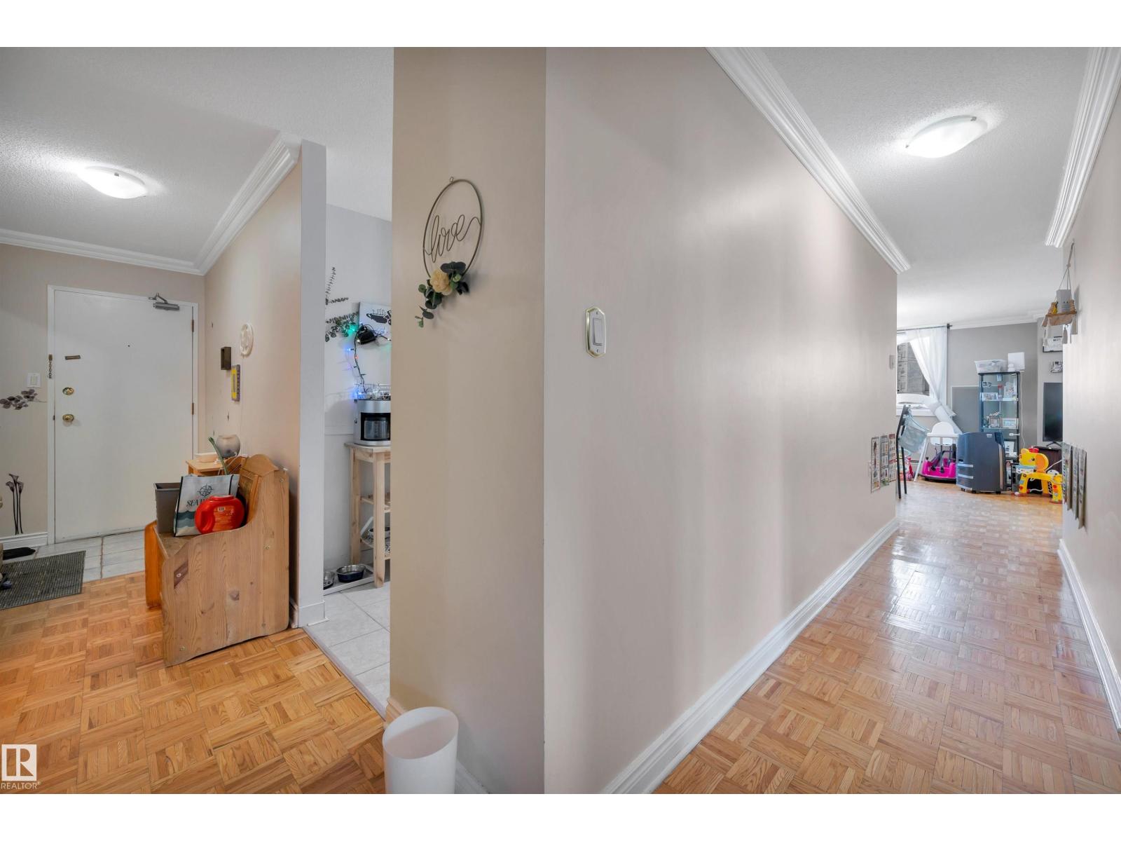 #205 9835 113 ST NW - 8