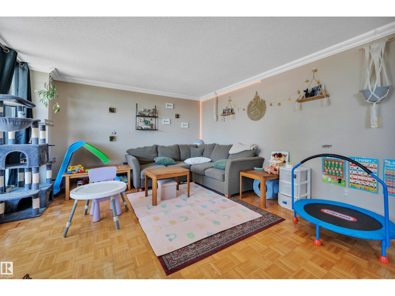 #205 9835 113 ST NW - 9