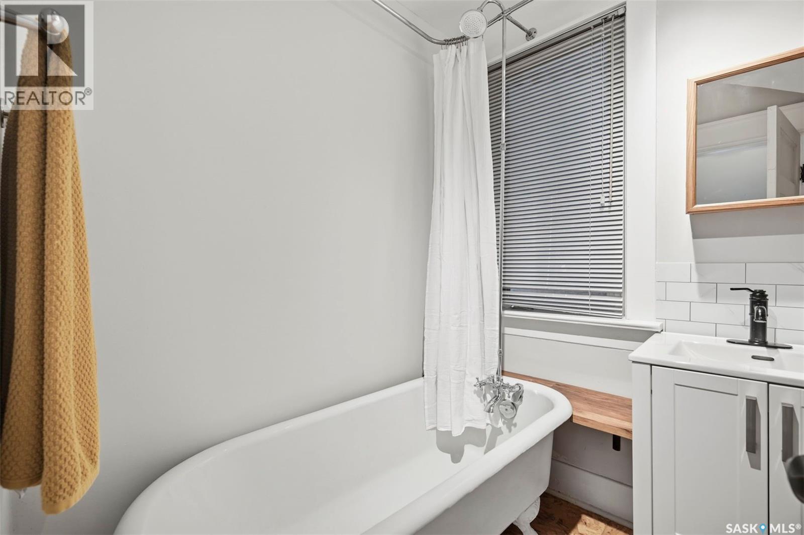 805 H AVENUE S — photo 17