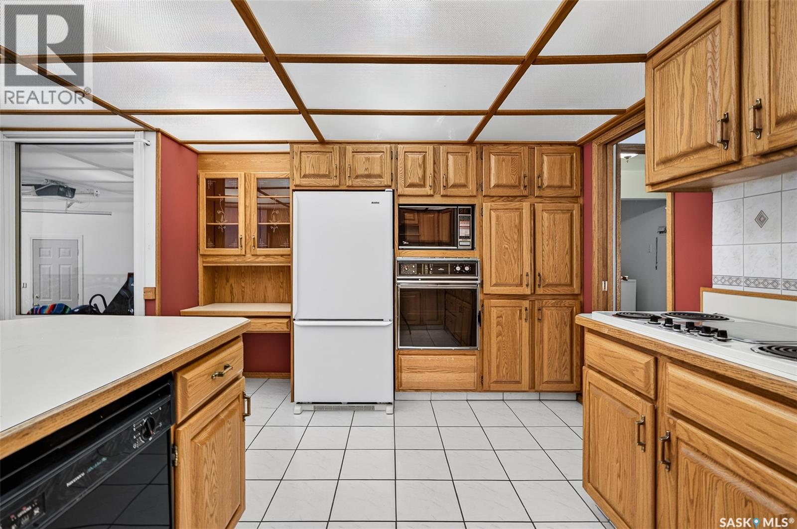 1154 Warner STREET W - 21