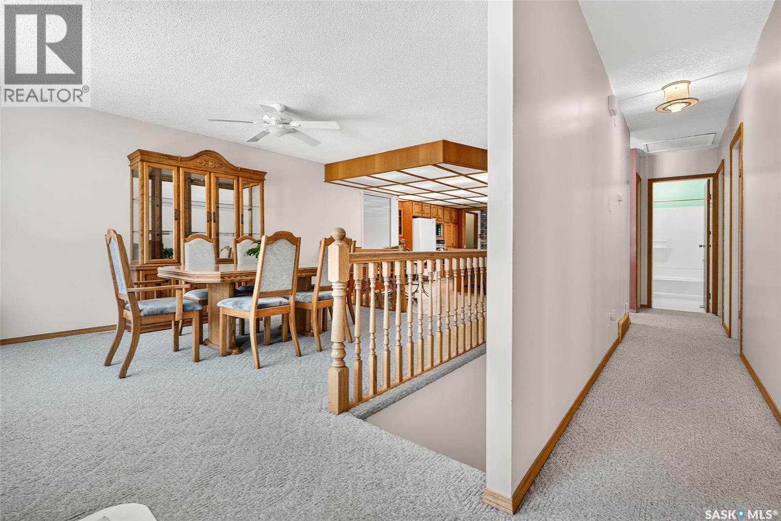 1154 Warner STREET W - 4