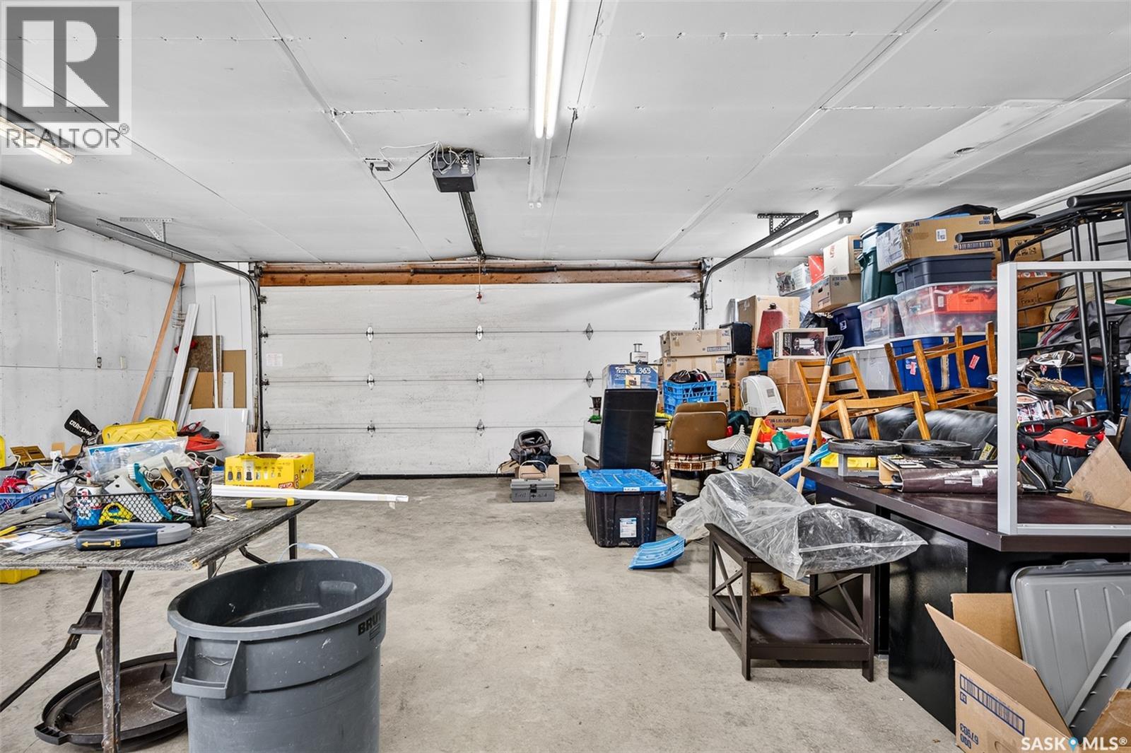 1154 Warner STREET W - 79