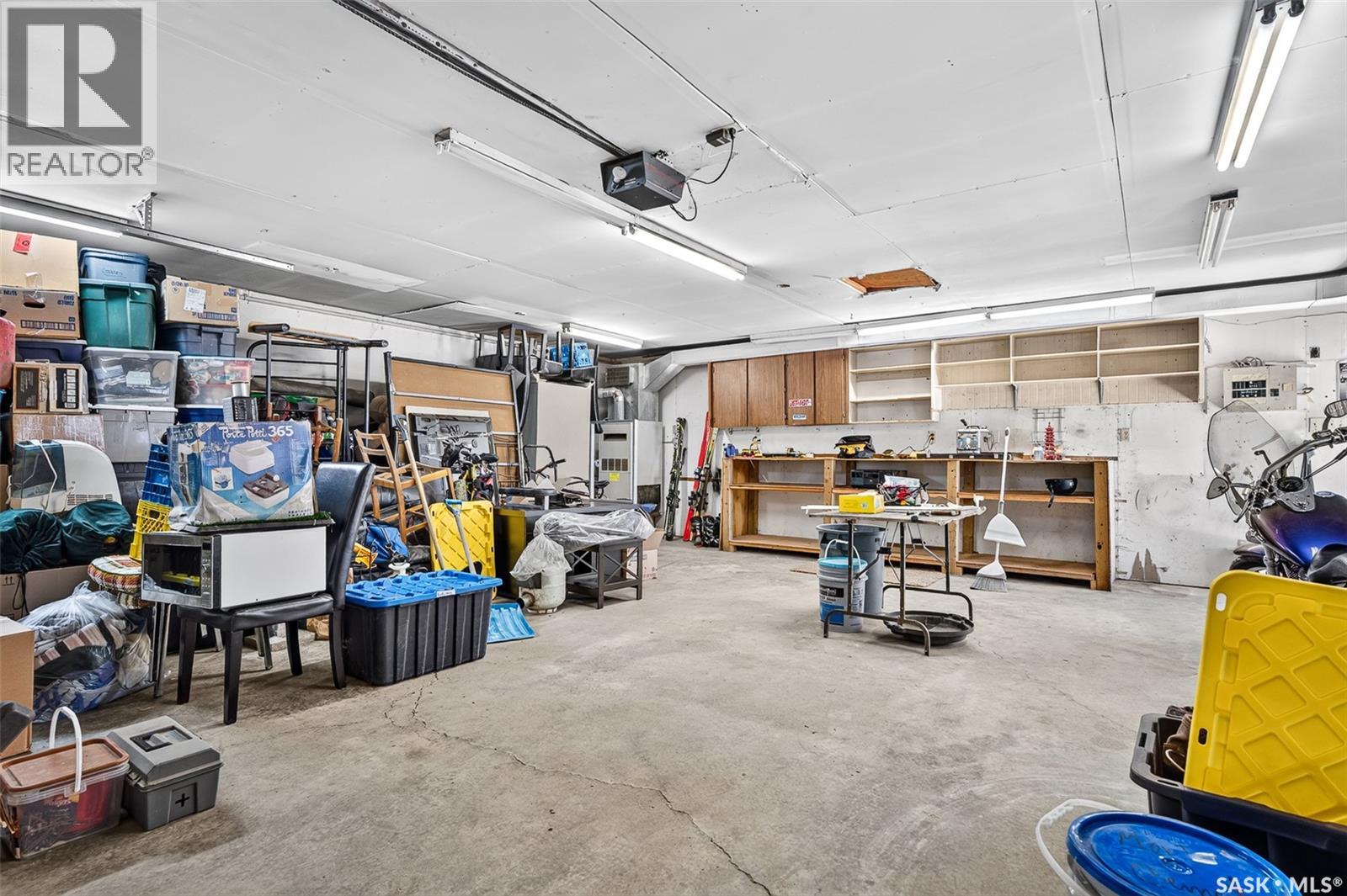 1154 Warner STREET W - 80