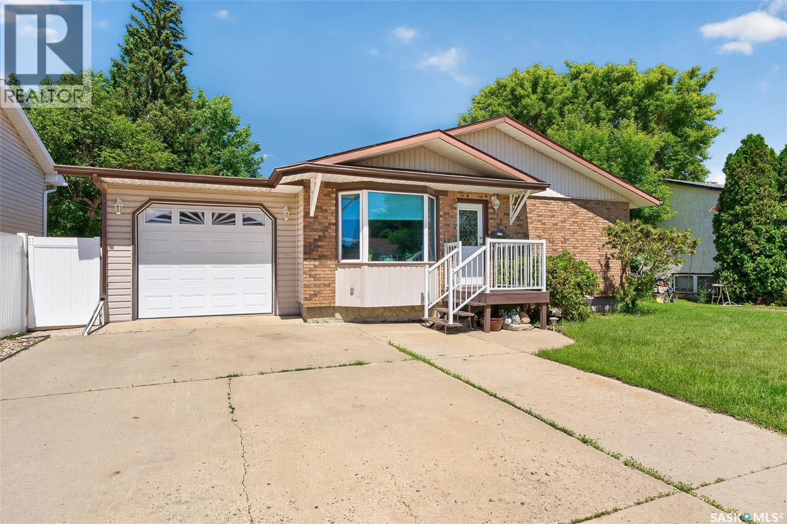 1154 Warner STREET W - 87