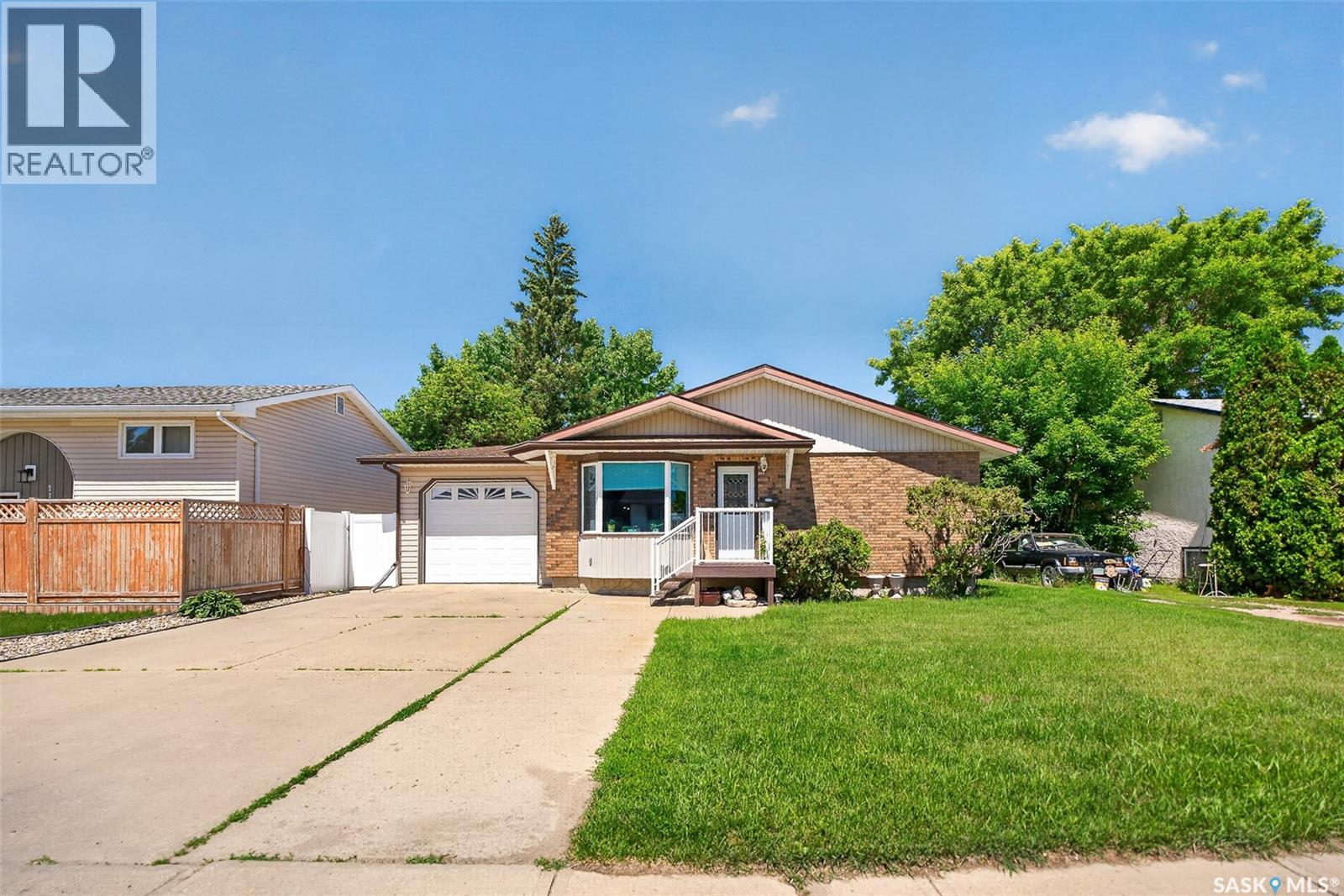 1154 Warner STREET W - 89