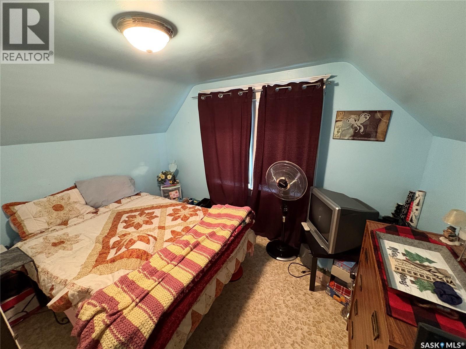 409 Second STREET N - 16