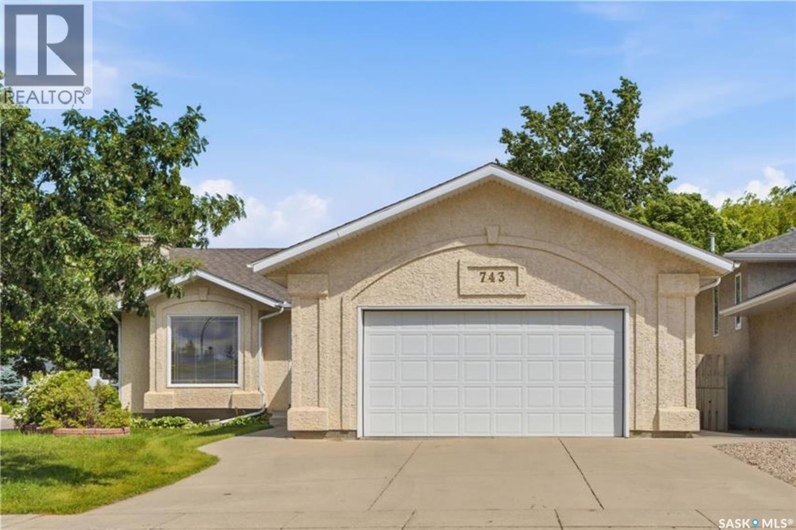 743 Pezer COURT - 1