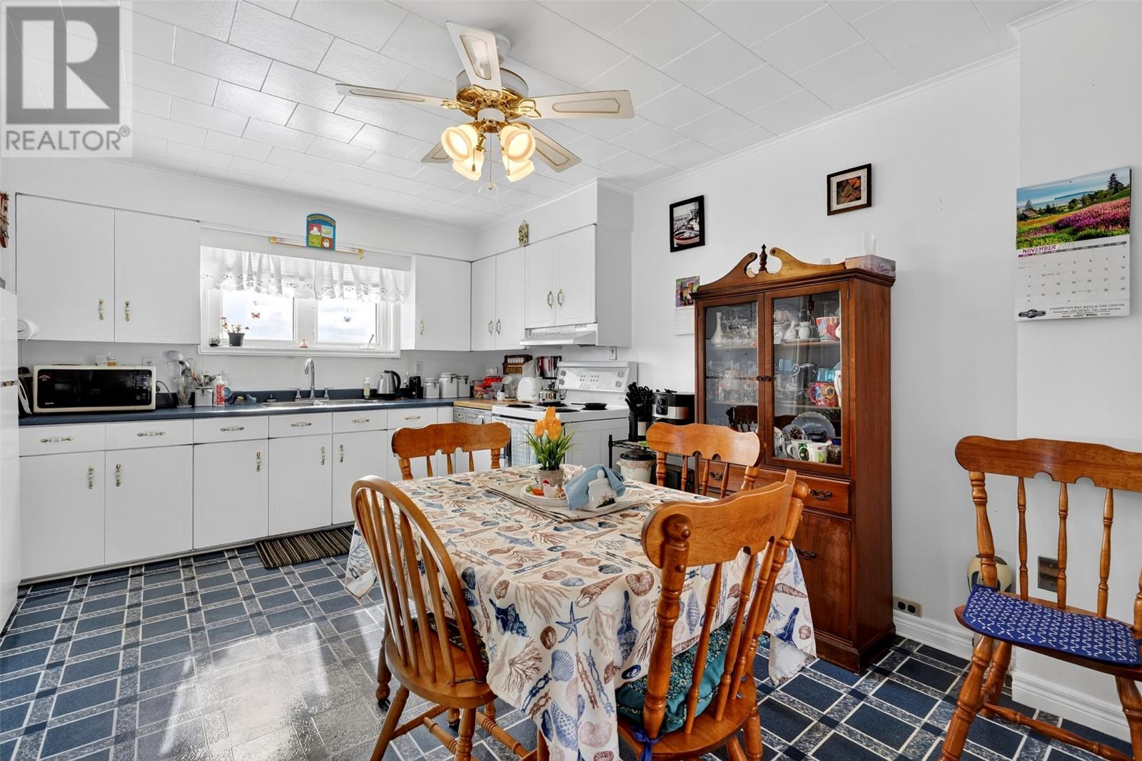272 Bishops Cove Shore Road - 15