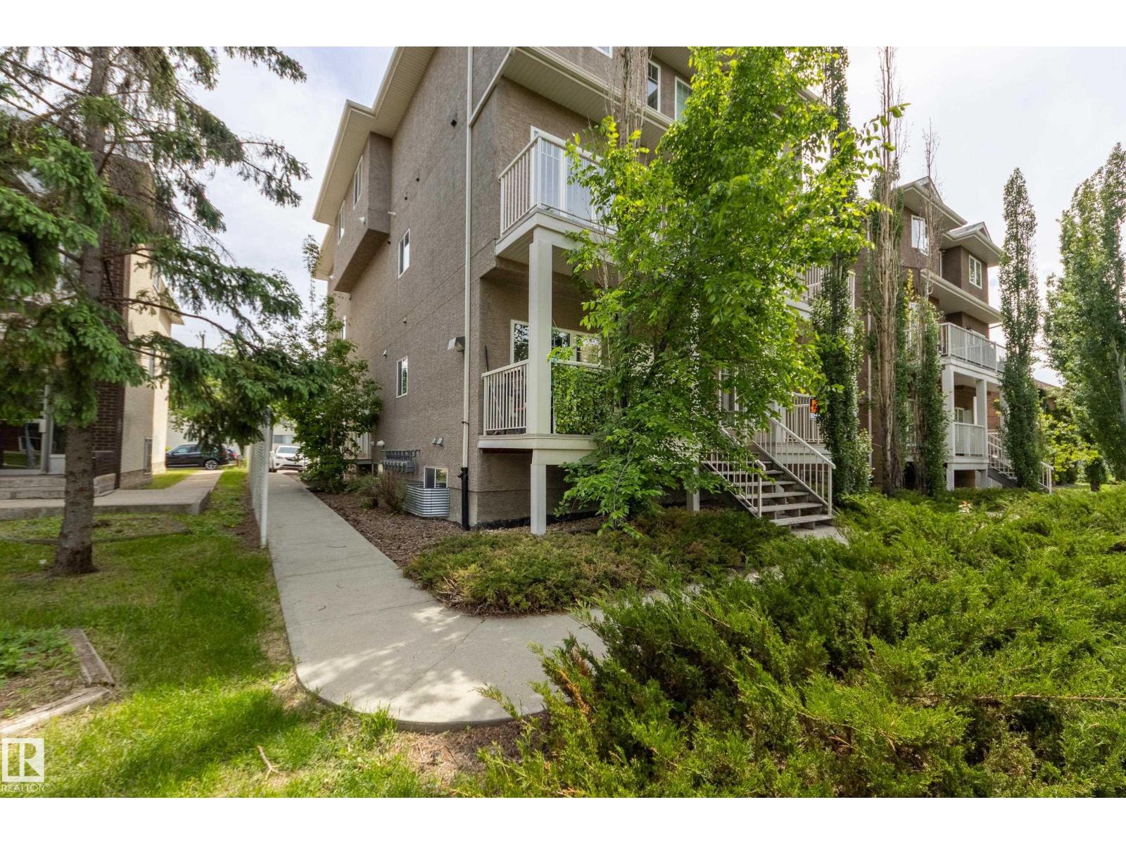 #6 11917 103 ST NW - 6