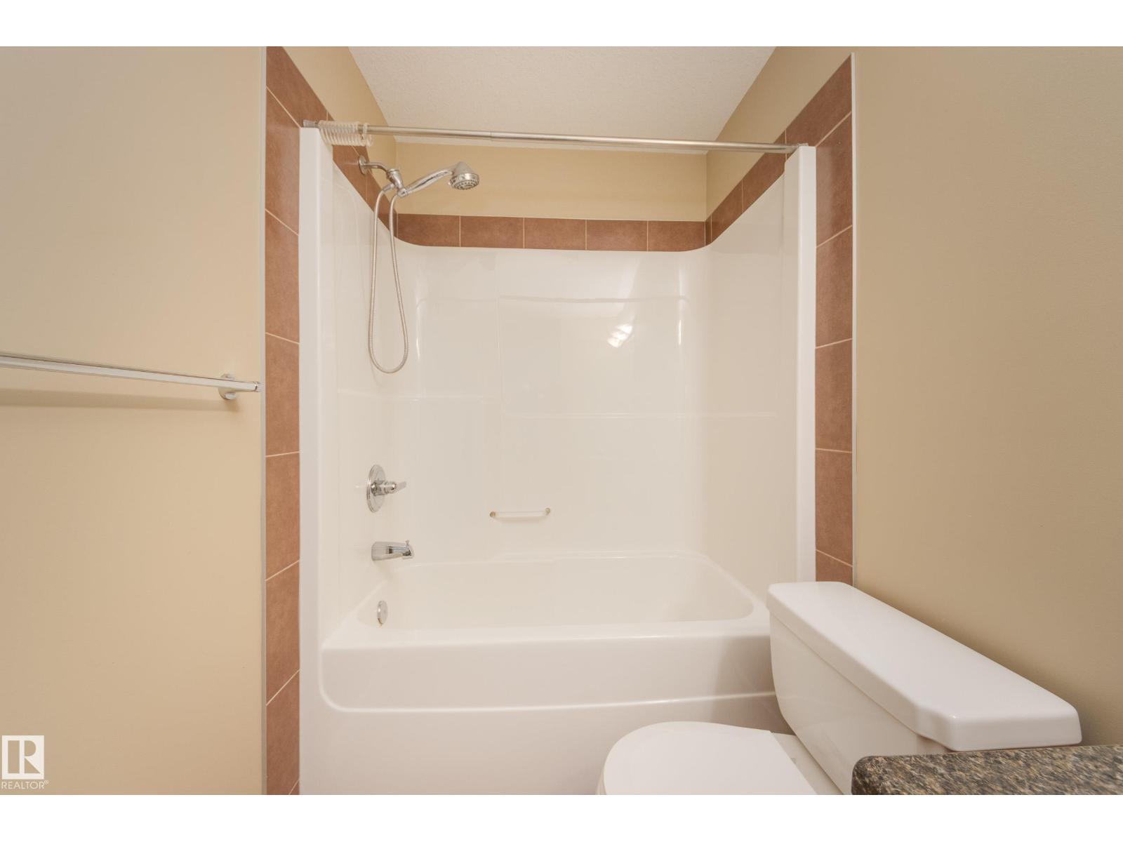 #6 11917 103 ST NW - 37