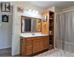 258 Rue Principale, Pointe Verte, NB E8J2W8 Photo 14
