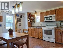 258 Rue Principale, Pointe Verte, NB E8J2W8 Photo 7