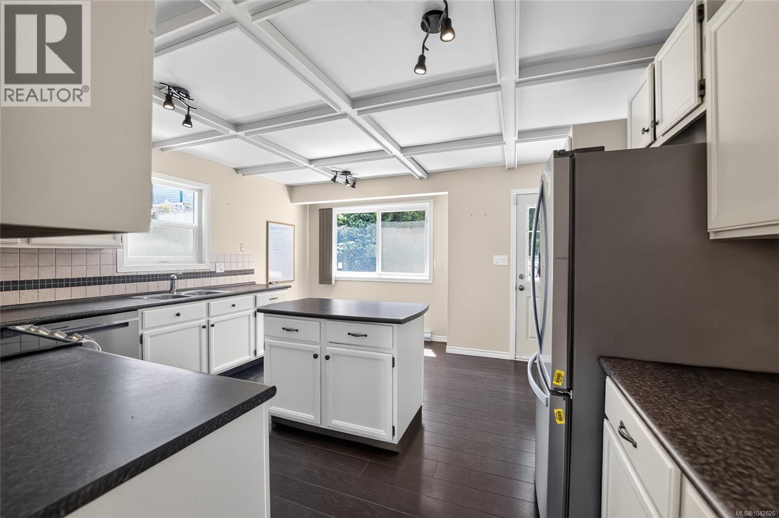 3538 Fairview Dr, Nanaimo