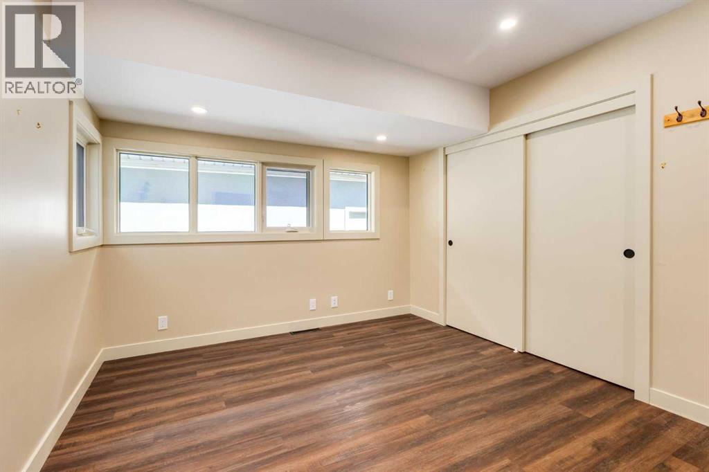 7203 5 Street SW - 22