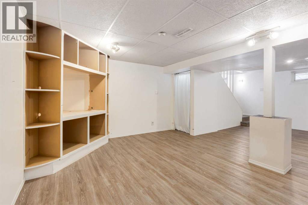 7203 5 Street SW - 27