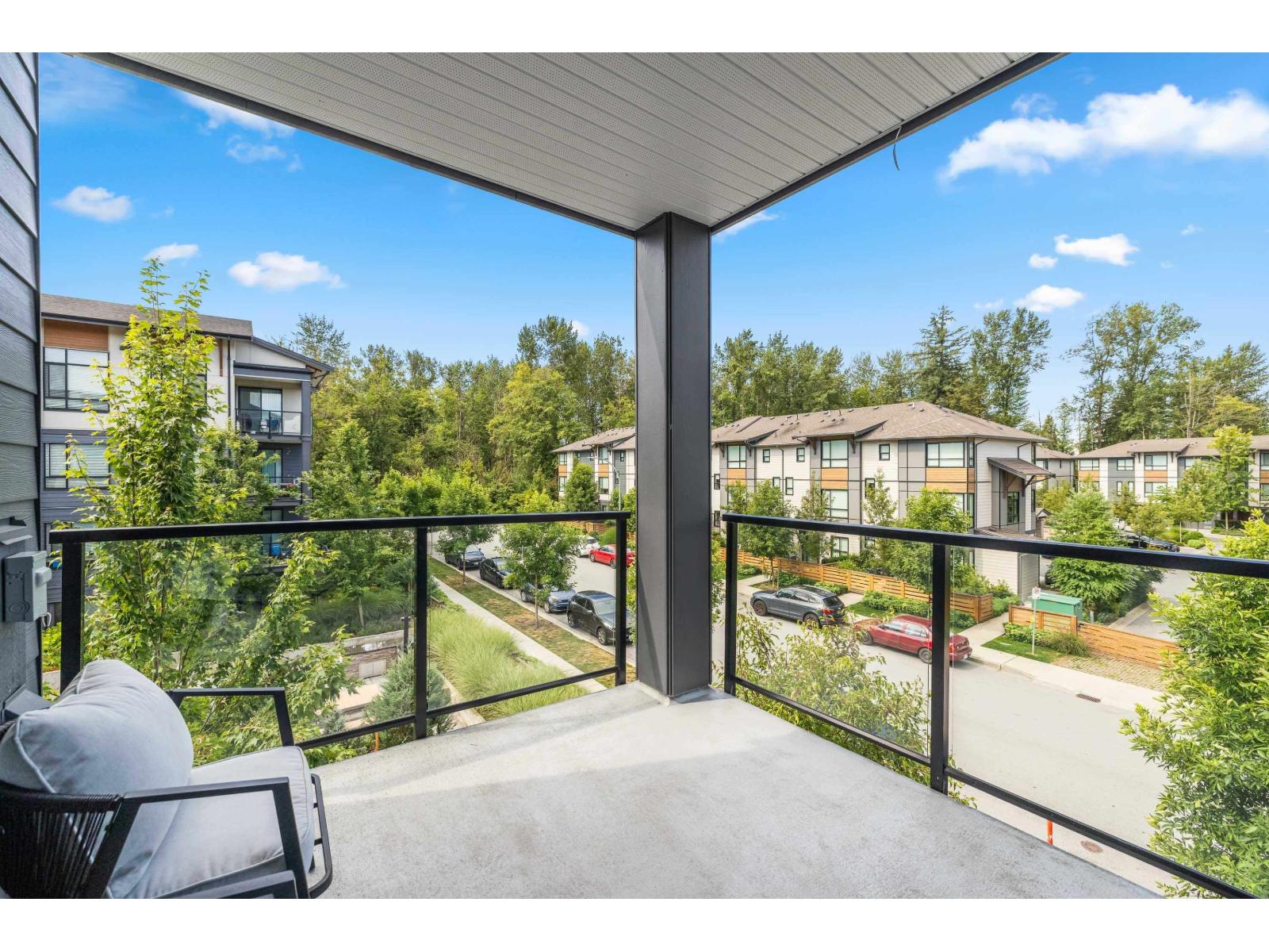 324 7506 199A STREET, Langley