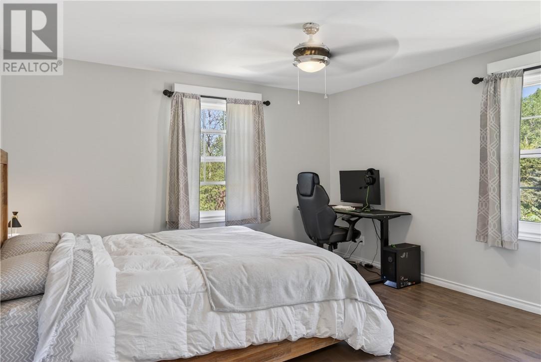 142 Walford Road - 39