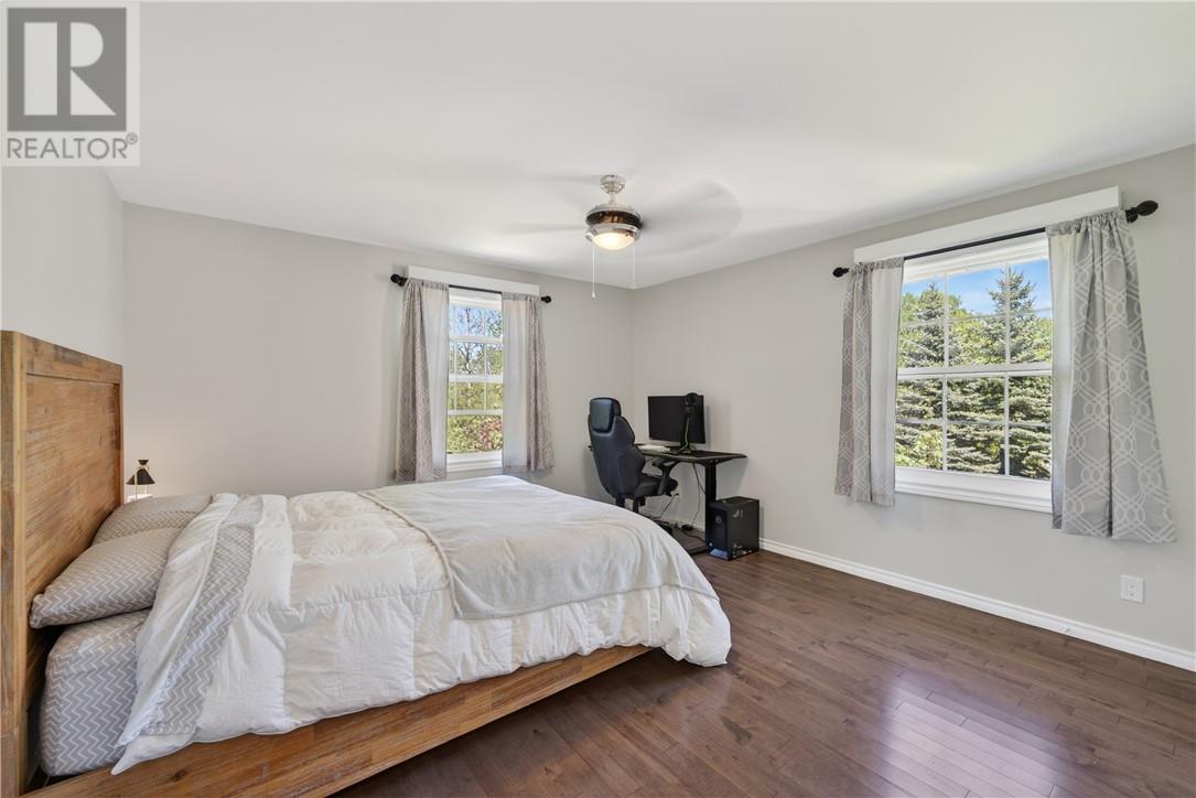 142 Walford Road - 37