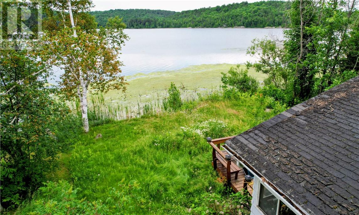 243 SIMON LAKE Drive - 10