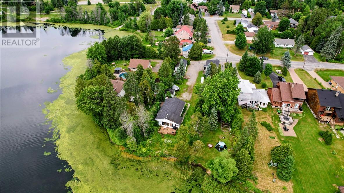 243 SIMON LAKE Drive - 3