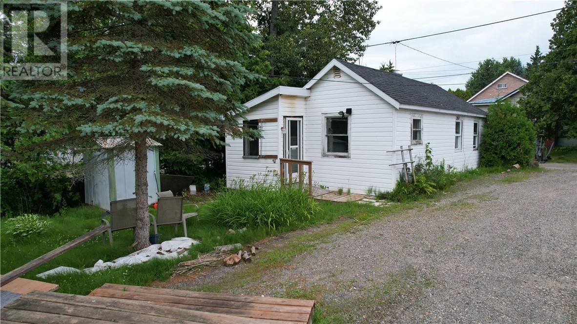 243 SIMON LAKE Drive - 7