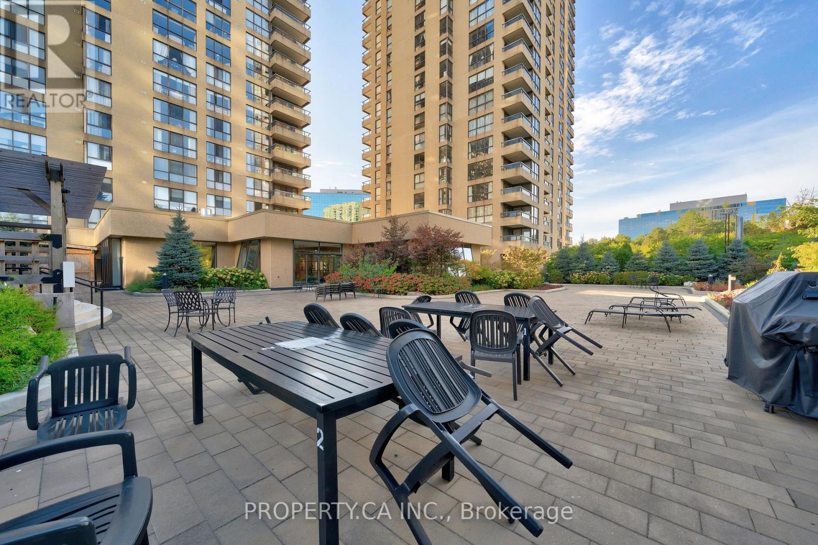 #1202 1 CONCORDE PLACE - 31
