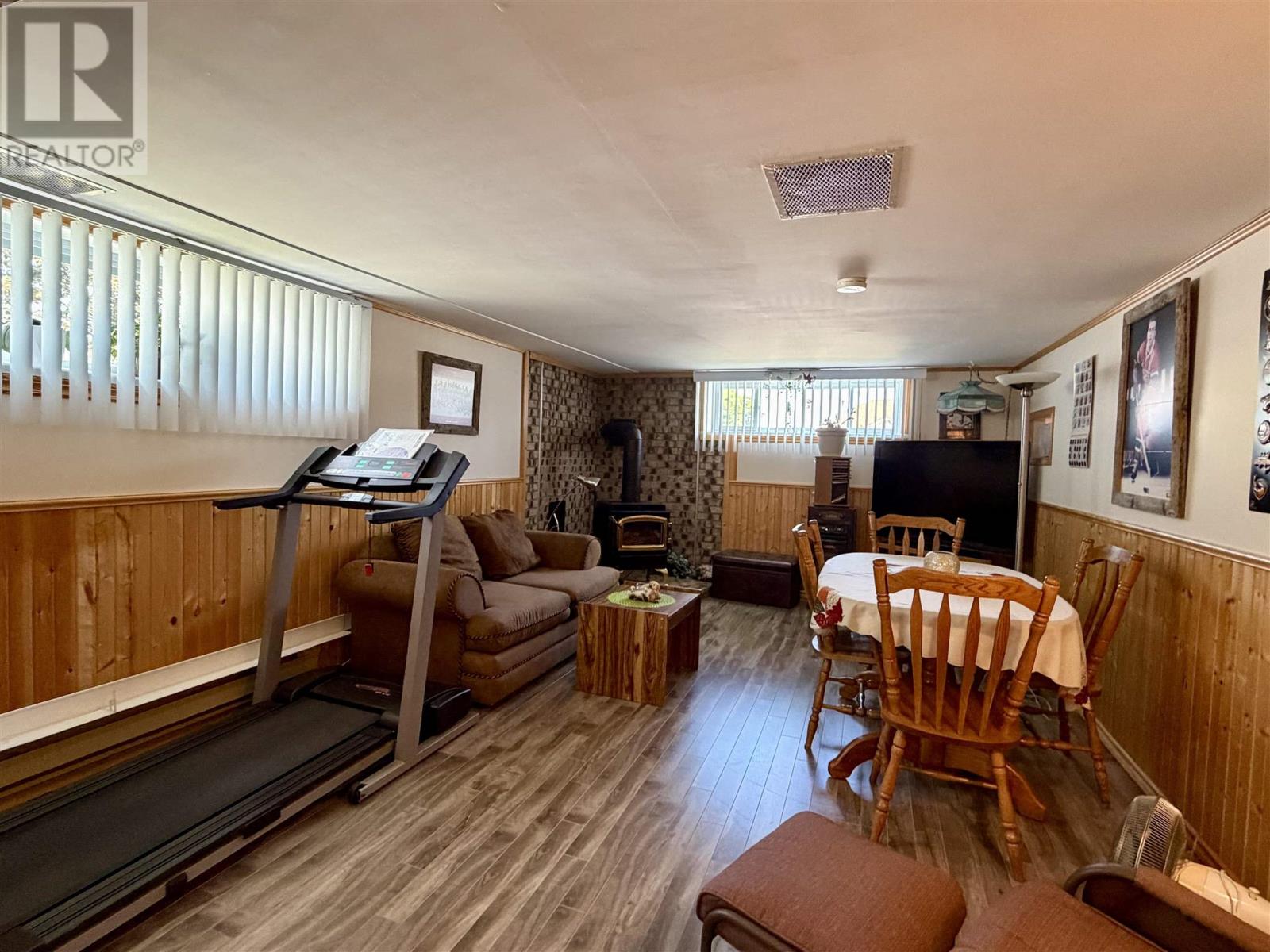 69 Hutchison AVE - 21