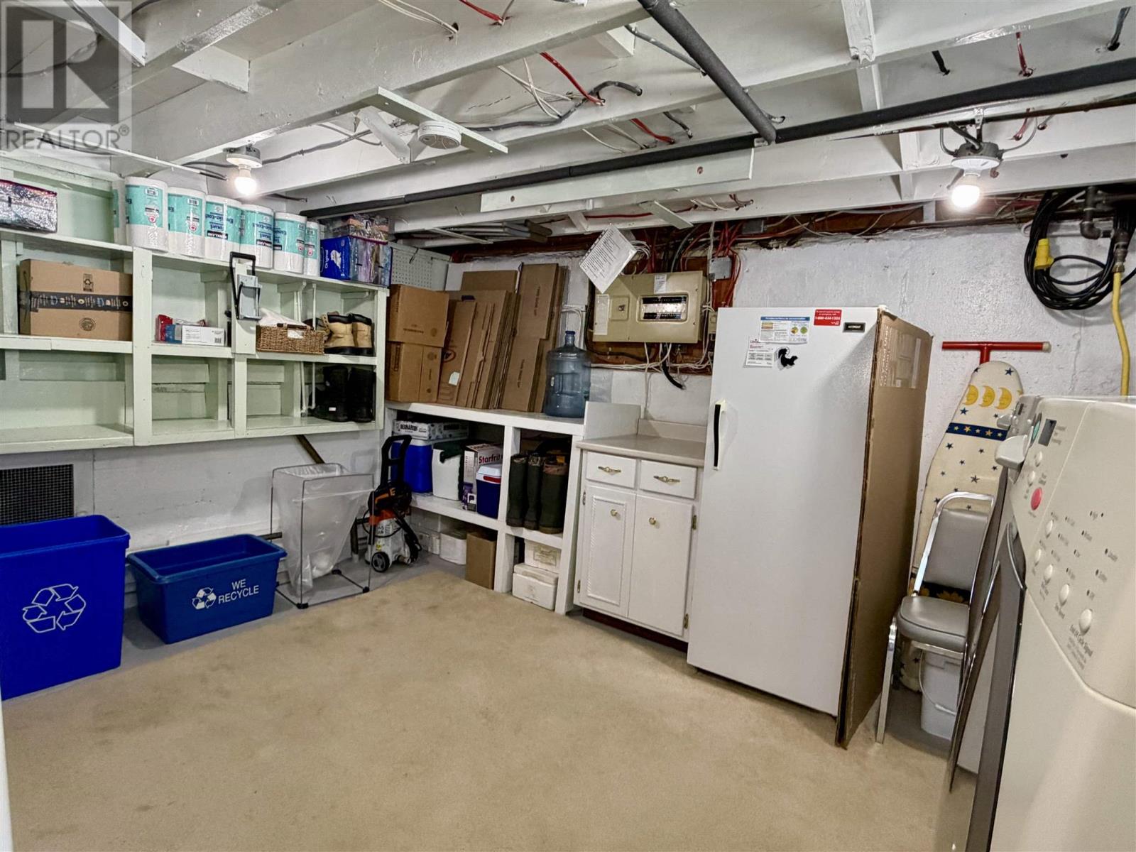 69 Hutchison AVE - 26
