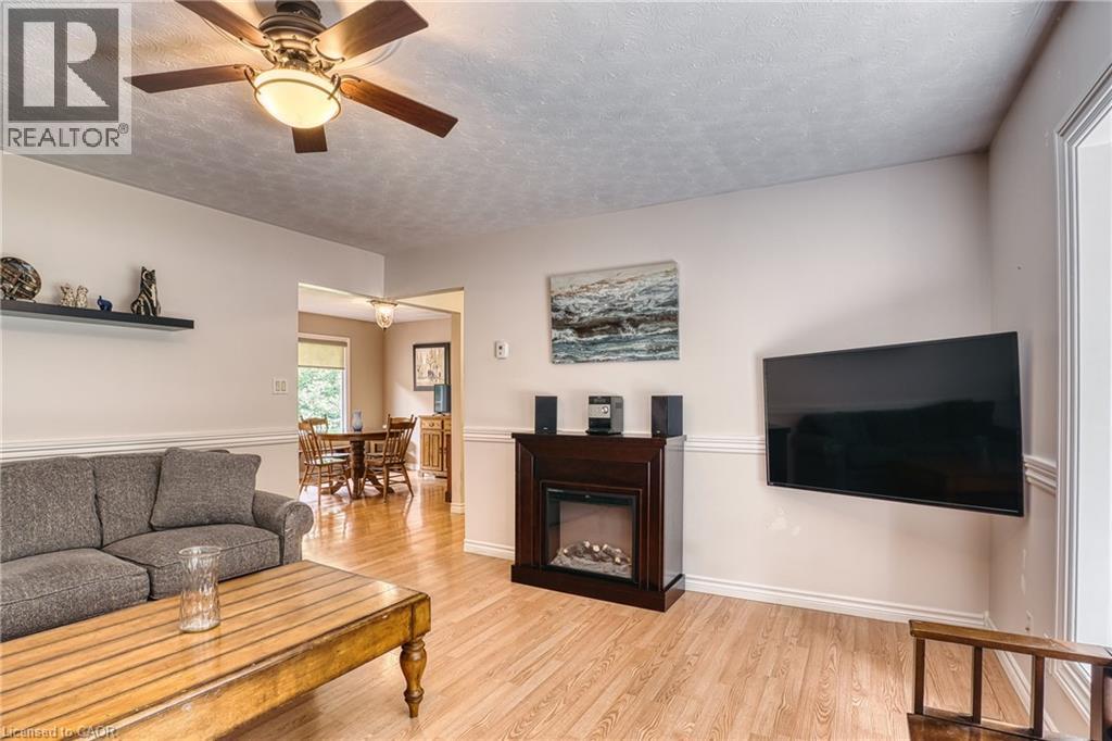 3029 BROOKHAVEN Drive - Image 8