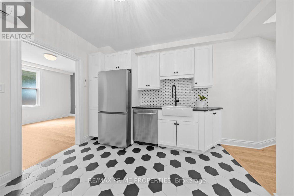 4 Bed, 3 Bath Multi-Family for Sale in Ottawa – 238 BRUYERE STREET, Ottawa – MLS# X13543838 - Image 15