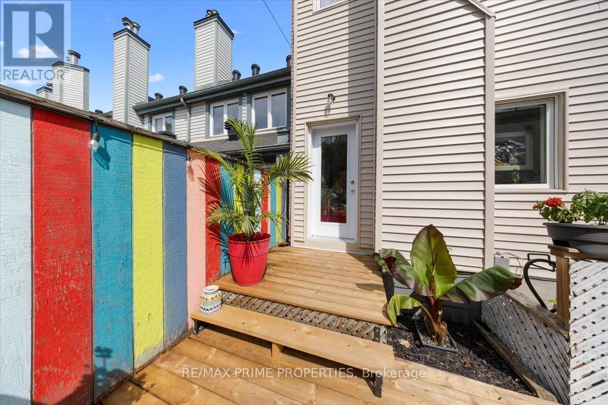 3 Bed, 2 Bath House for Sale in Ottawa – 236 BRUYERE STREET, Ottawa – MLS# X13543880 - Image 39