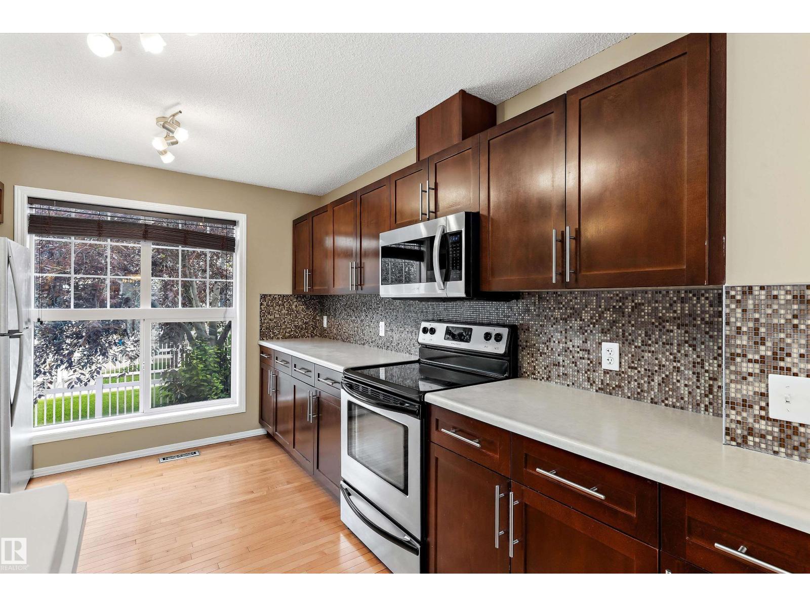 #73 2051 TOWNE CENTRE BV NW - 10