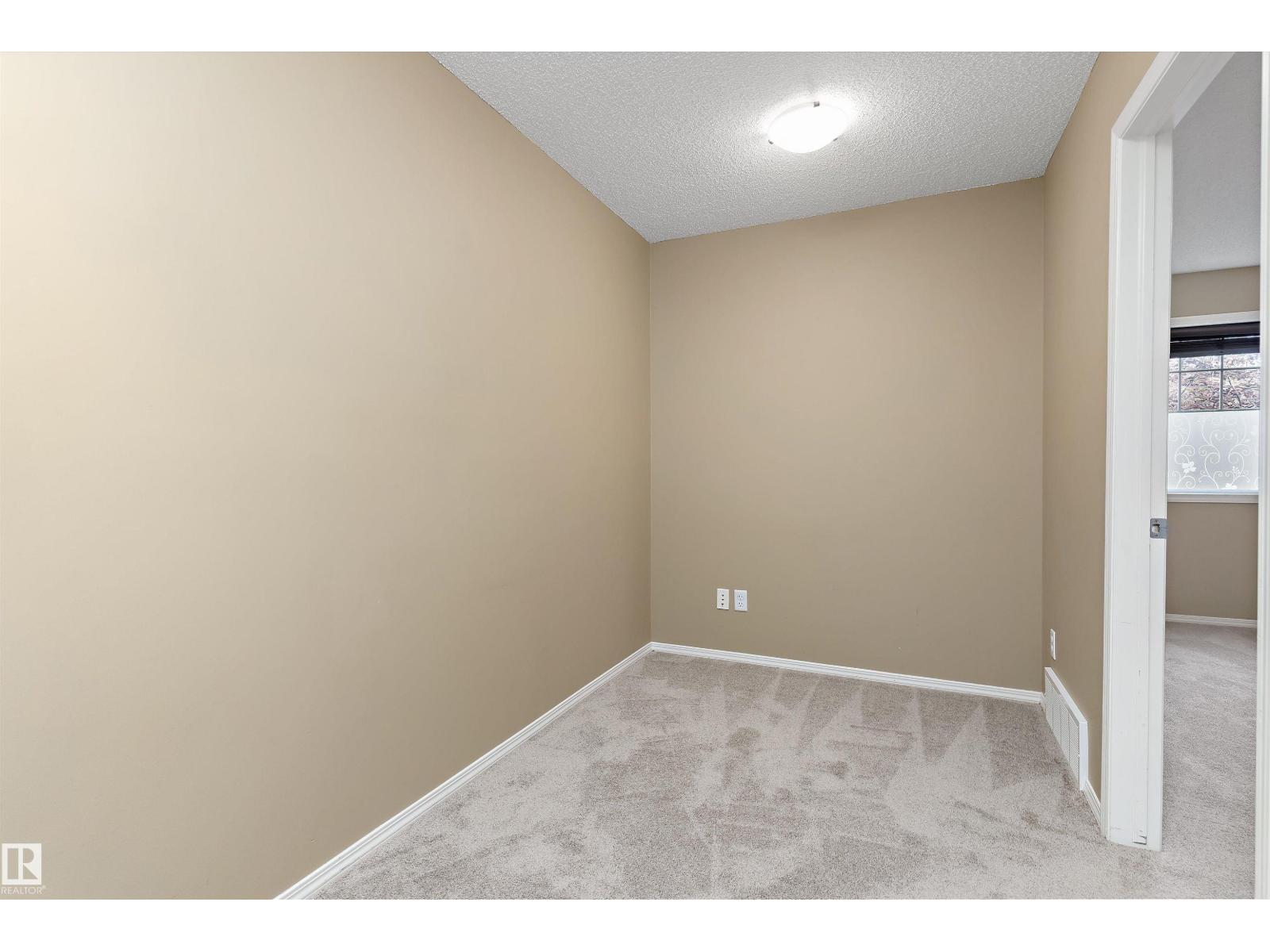 #73 2051 TOWNE CENTRE BV NW - 22