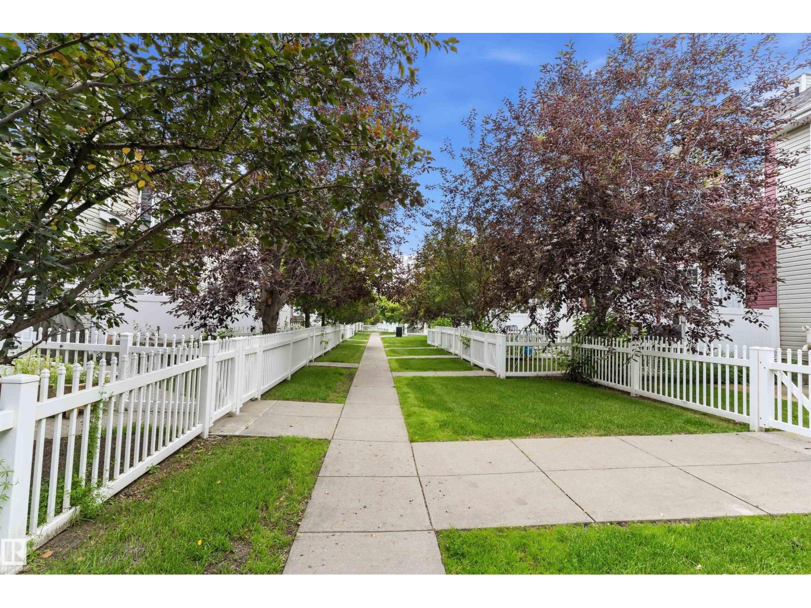 #73 2051 TOWNE CENTRE BV NW - 41
