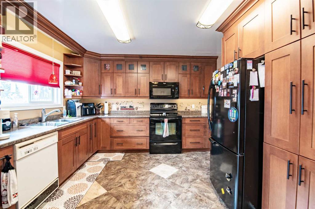 44 Norwest Close - 3