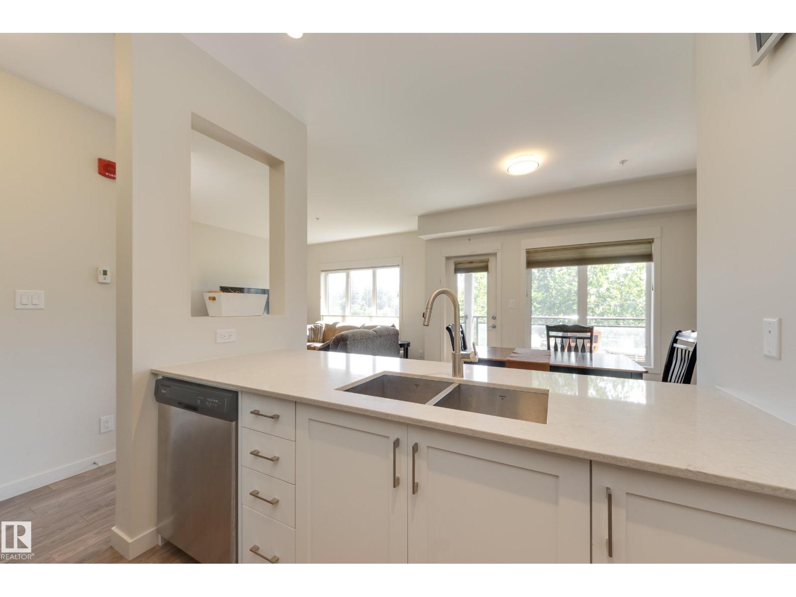 #405 5 ST LOUIS ST - 4