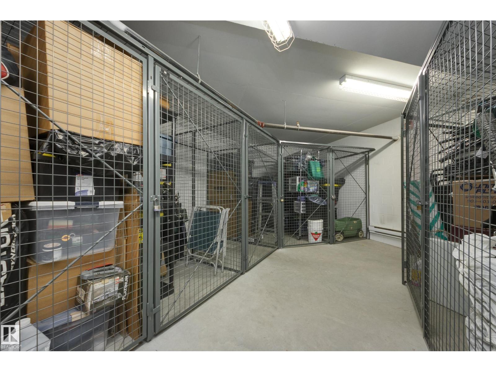 #405 5 ST LOUIS ST - 32