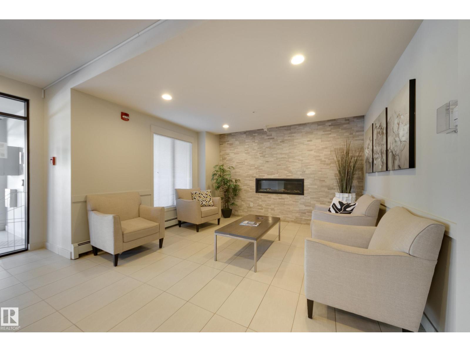 #405 5 ST LOUIS ST - 23