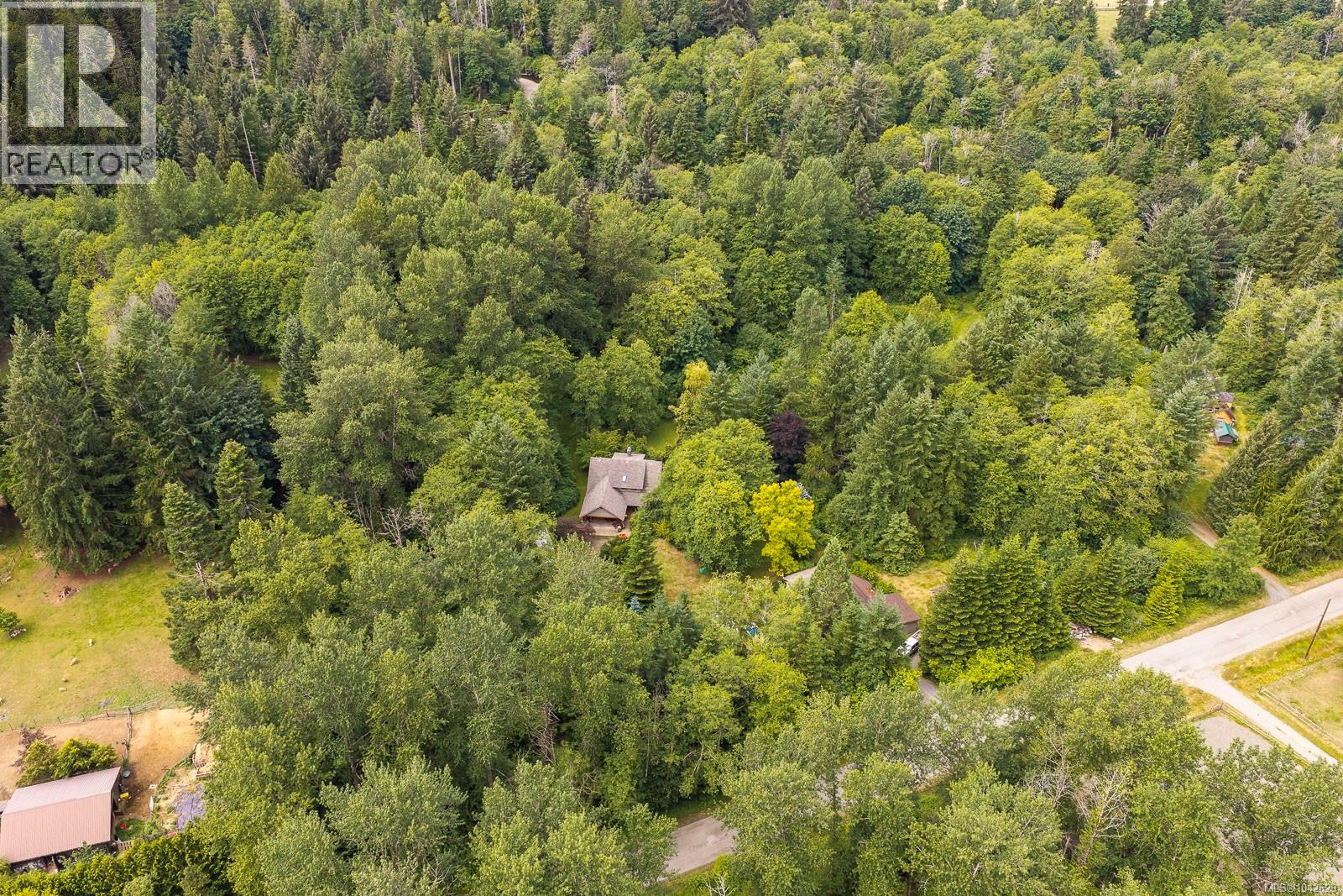 7013 Railway Ave, Courtenay